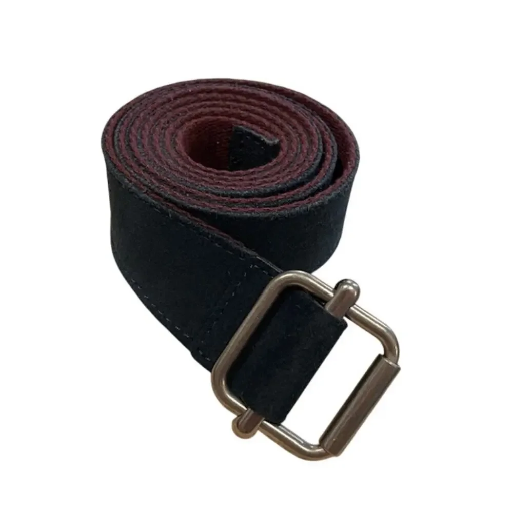 Unbranded men's navy and maroon vegan leather belt.